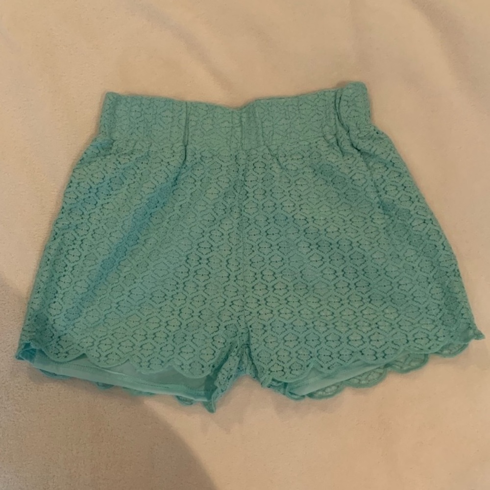NWOT Blue notes blue lace elastic shorts size small